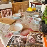 Casa Della Fattoria, Tuscany Chic Flat La Cinquantina