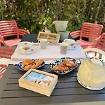 Casa Della Fattoria, Tuscany Chic Flat *